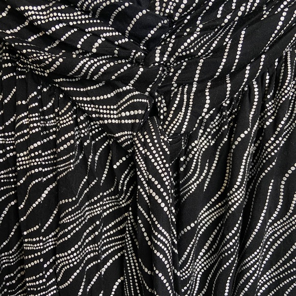 EXPRESS STRAPLESS ZEBRA PRINT DRESS🖤🤍 - Picture 2 of 3